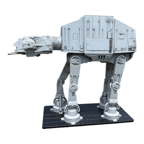 AT-AT Imperial Walker 1/1 Imperial 200 Limited Edition 2005 Lucasfilm - Picture 1 of 9